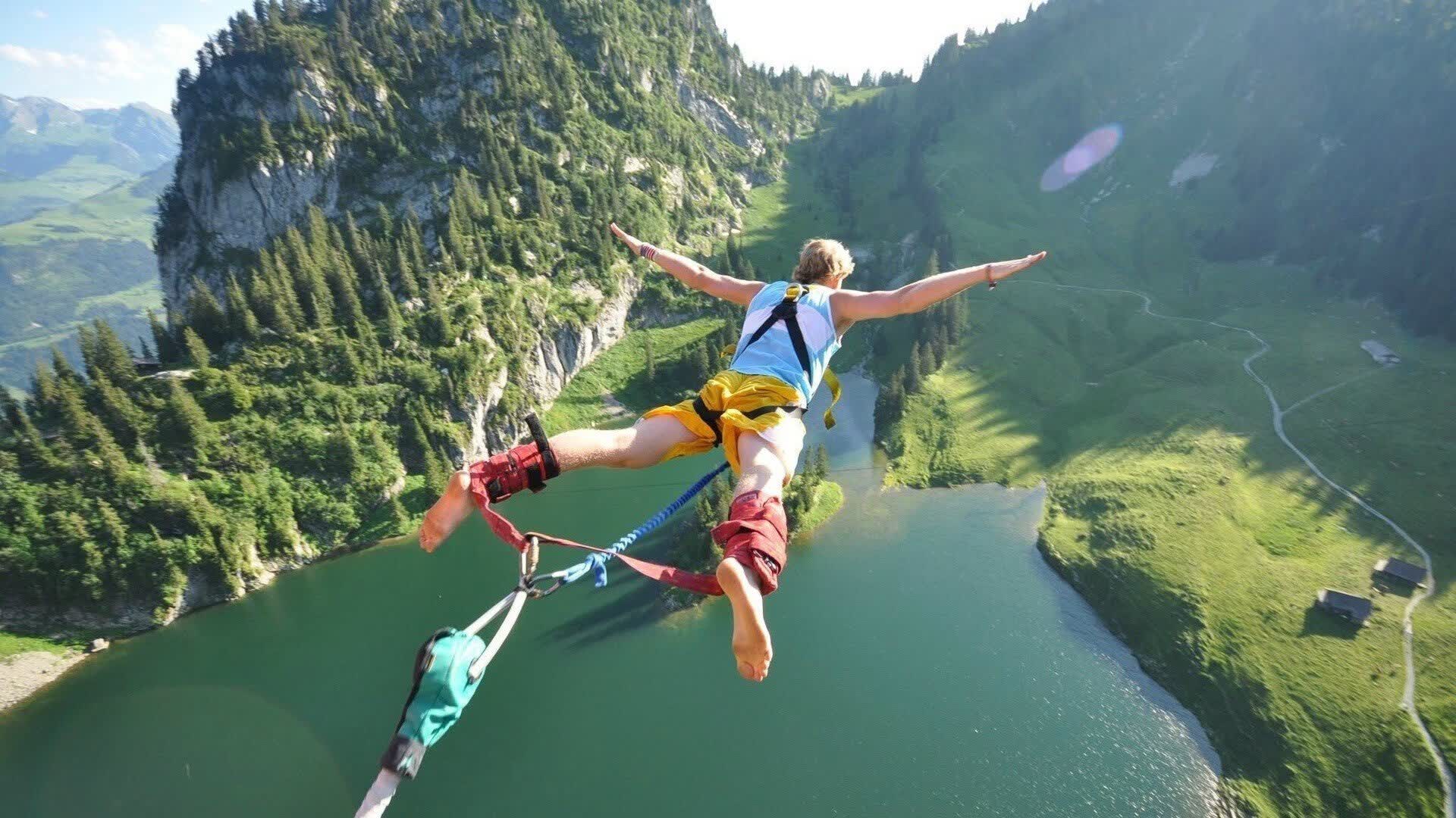 冰火两重天,武磊五连胜领跑如日中天,莱比锡主帅深陷下课危机,冰火两重天,武磊五连胜领跑,莱比锡主帅深陷下课危机